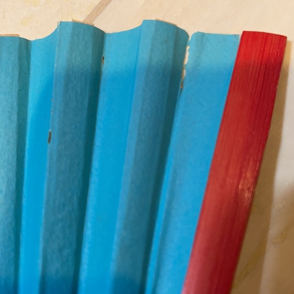 Final Price Drop: Small Lot of Vintage Asian Fans - Picture 5 of 15